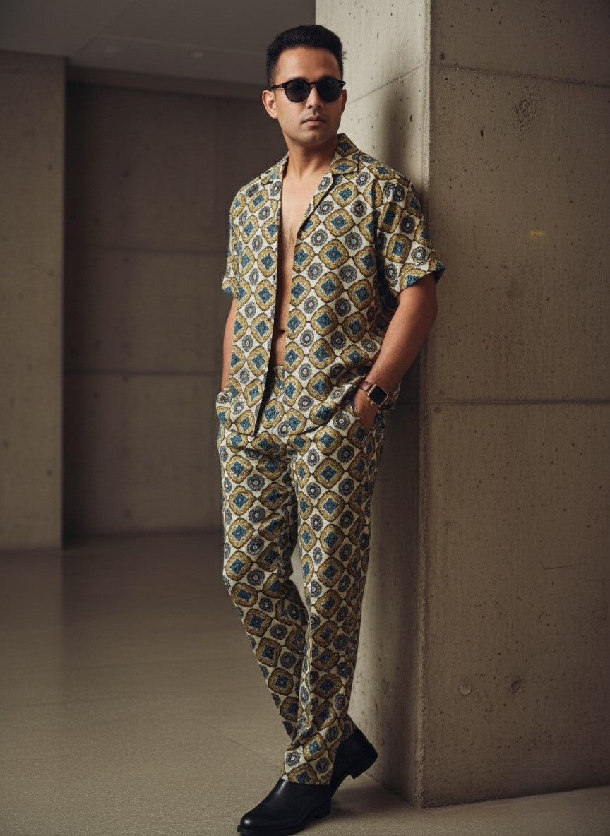 THE TEAL MEDALLION SET